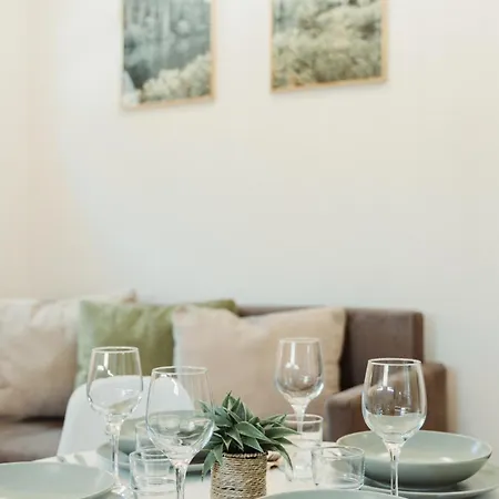 Bogi Kucko, Guest house Farkasgyepu