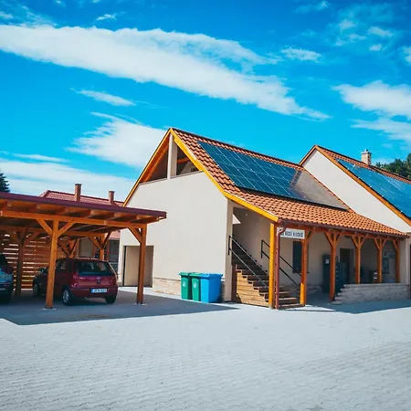Bogi Kucko, 4* Farkasgyepu
